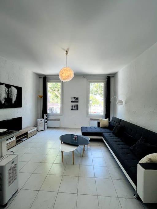 So'Conciergerie -Studio Situe Dans Le Centre Ville カシ エクステリア 写真